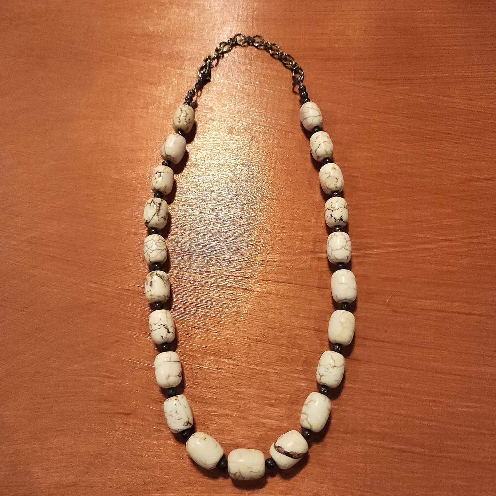Howlite & Hematite Stone Necklace